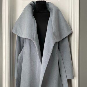 Tahari wool blend coat 80% wool